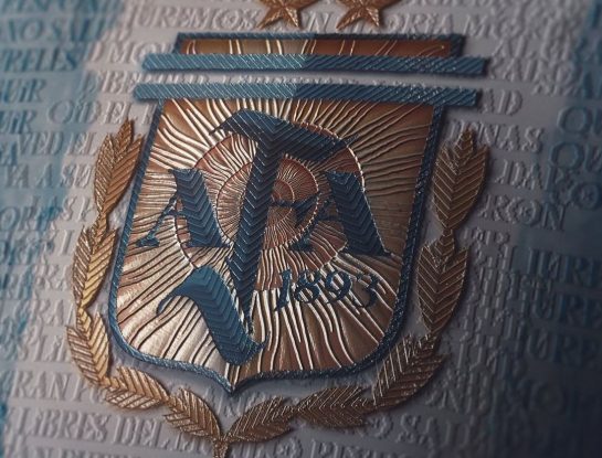 Así imaginó la camiseta de la selección argentina de fútbol un diseñador top
