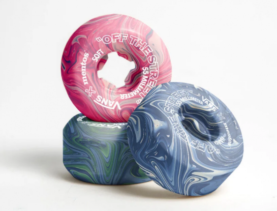 Dos estudiantes de diseño crearon ruedas de skate ¡con chicles!