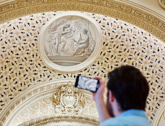 Mirá por dentro el fabuloso nuevo local de Apple en Los Angeles