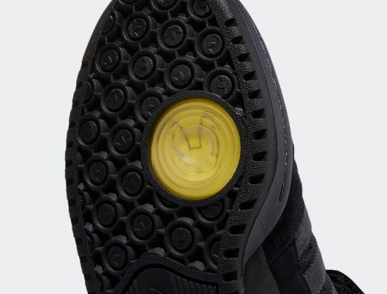 Las nuevas zapatillas de adidas tienen el espíritu rebelde de Bad Bunny