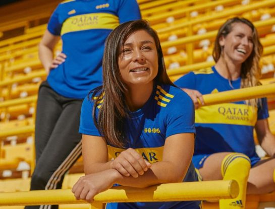 El diseño de la nueva camiseta de Boca está inspirada en la que usó Maradona en 1981