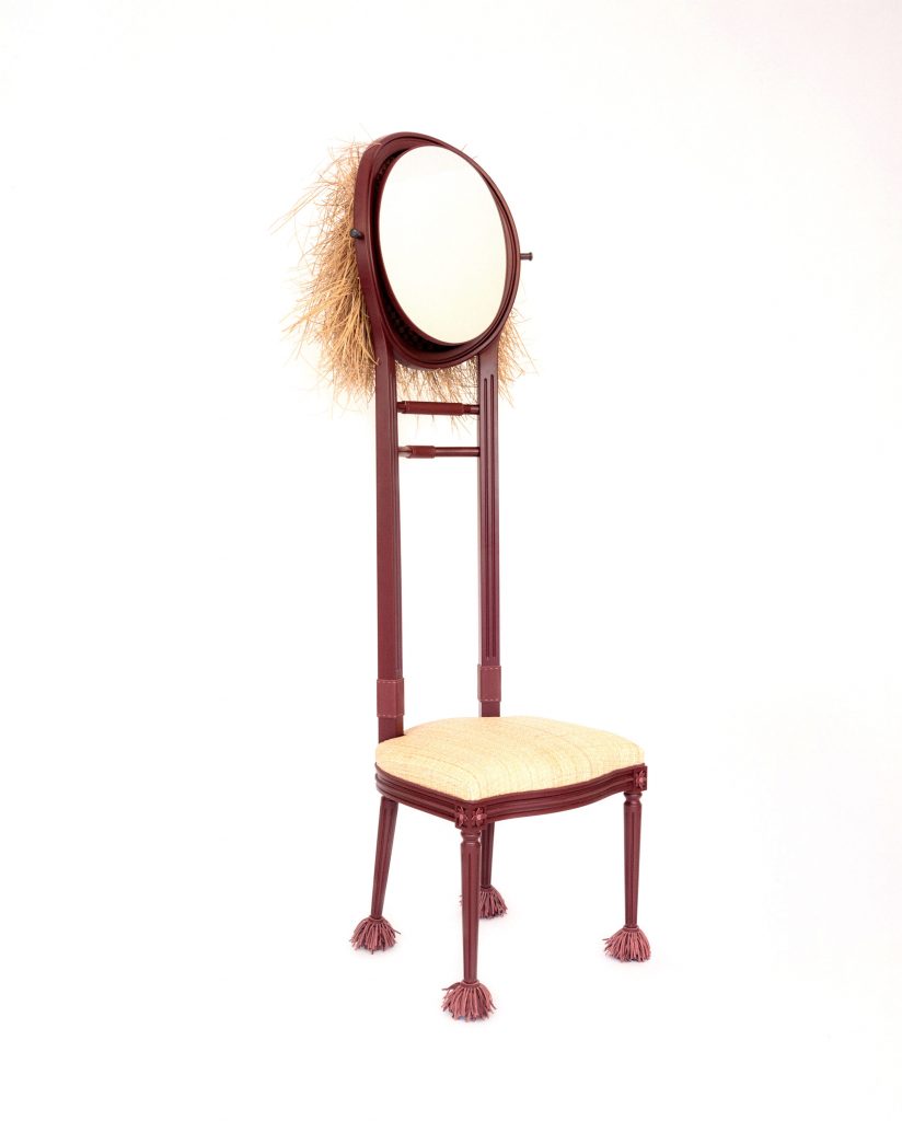 La silla Dior Medaillon de Khaled El Mays. 