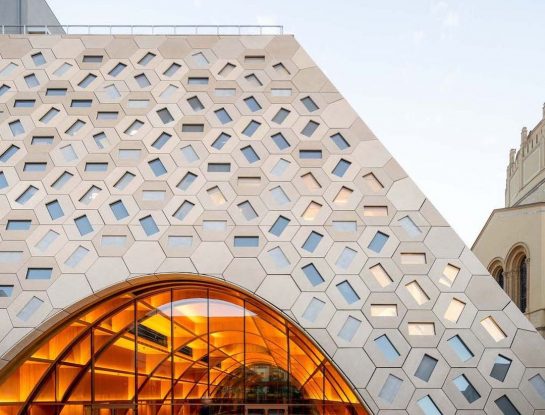 El Audrey Irmas de OMA: un “templo” de la arquitectura y el diseño