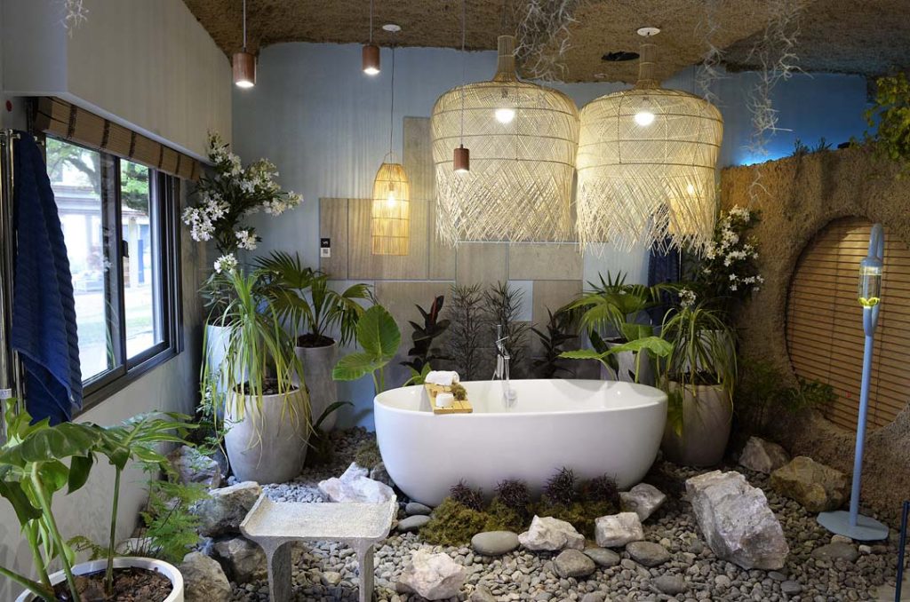 Kuperdesign desarrolló "Baño con sala de spa", un espacio que propone un viaje a través de los sentidos en un recorrido de 4 sectores con la vegetación como protagonista. Foto: Diego García