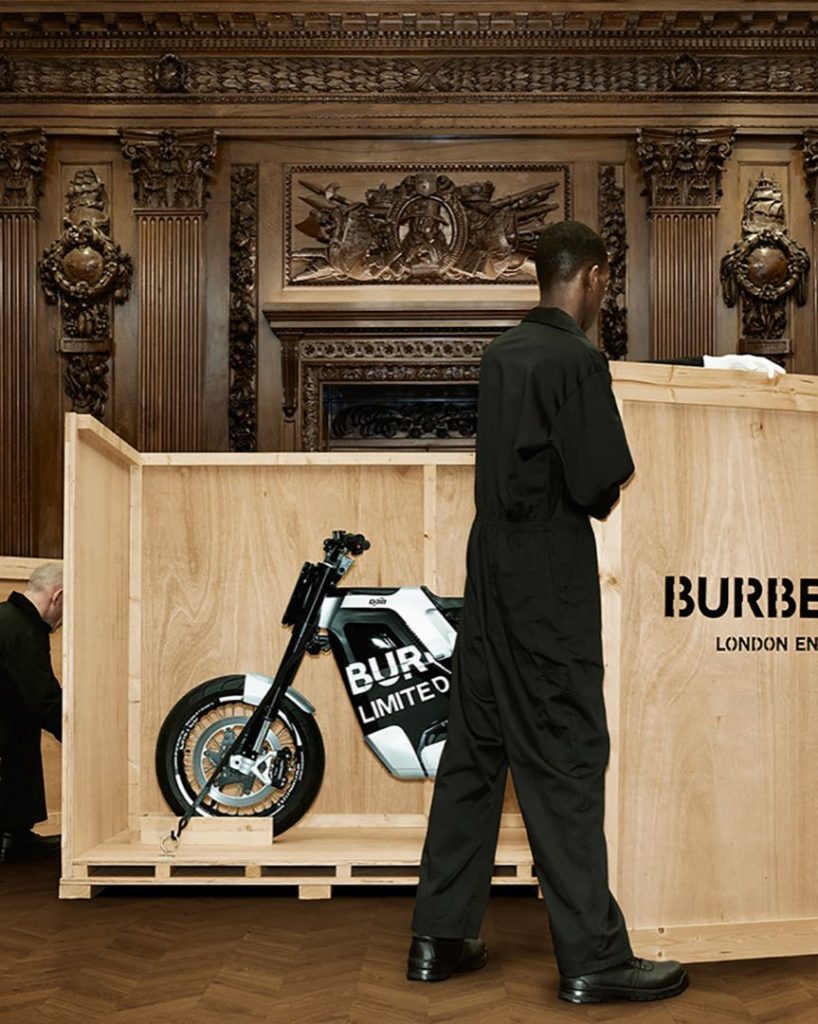 La motocicleta Concept E-RS Burberry Edition. 