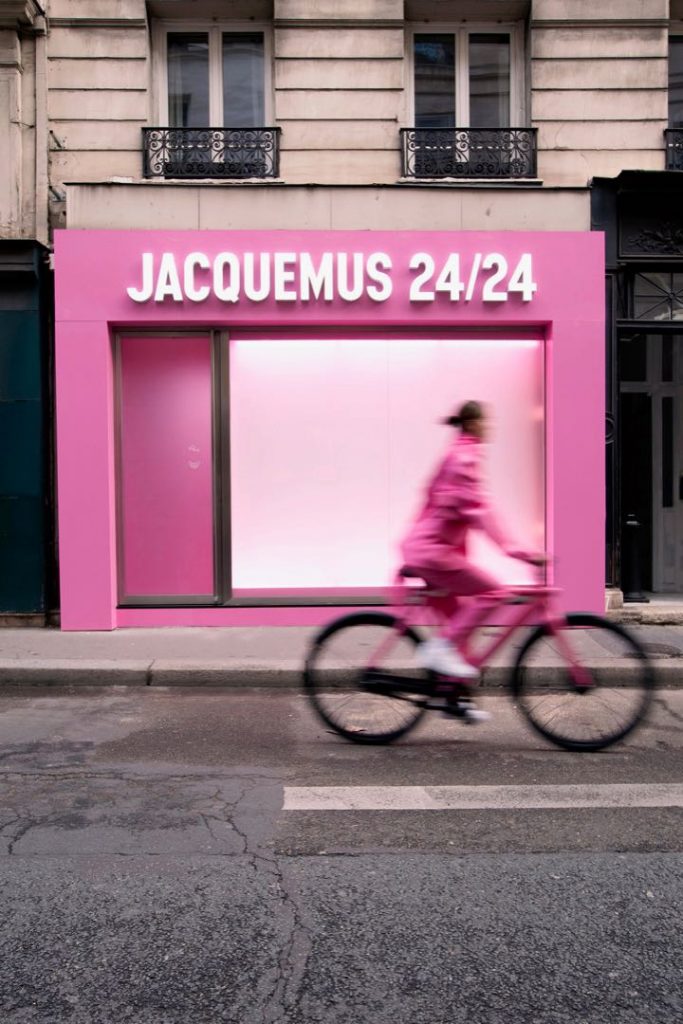 El pop-up store Pink de Jacquemus en París. 
