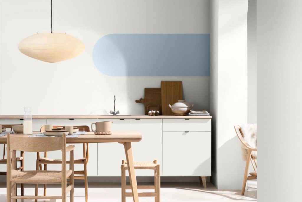 Sectorizar con pintura en círculos las paredes genera un nuevo aire de color un sector del hogar.