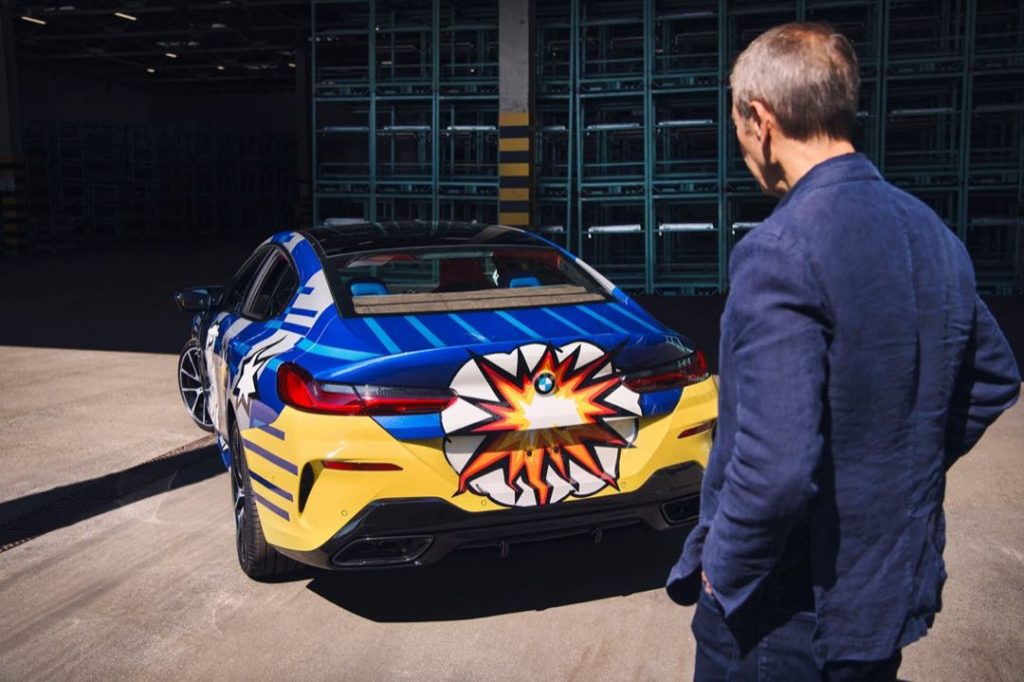 Arte pop de alta gama. Así es el coche BMW que soñó y diseño Jeff Koons. 