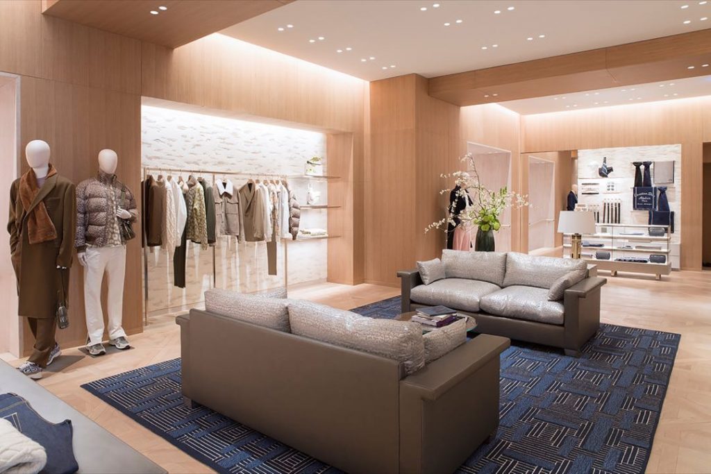 La nueva tienda insignia de Dior en Paris. 
