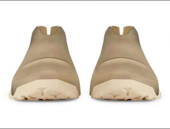 Givenchy presentó su zapatilla “Monumental”