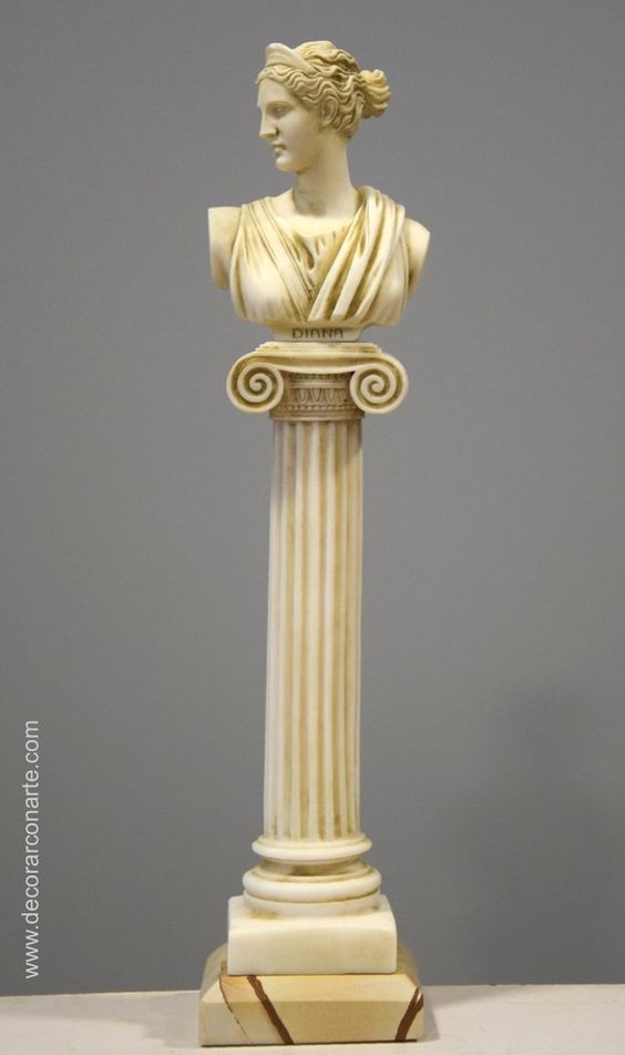 La columna corintia es un viejo y nuevo objeto de búsqueda entre los fans de la decoración. 