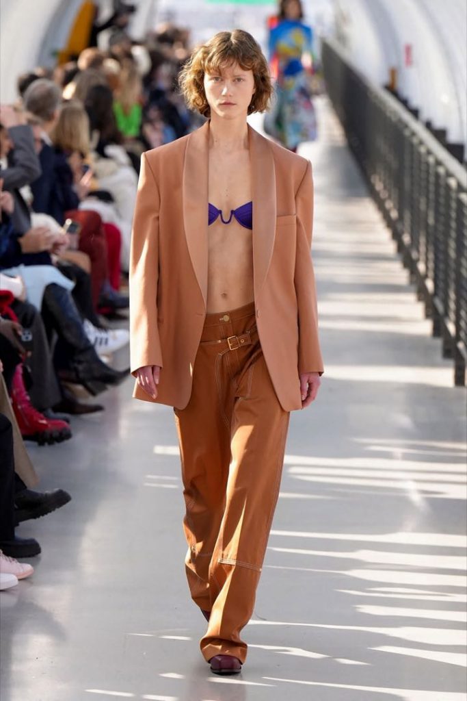 Stella McCartney en Paris Fashion Week 2022.
