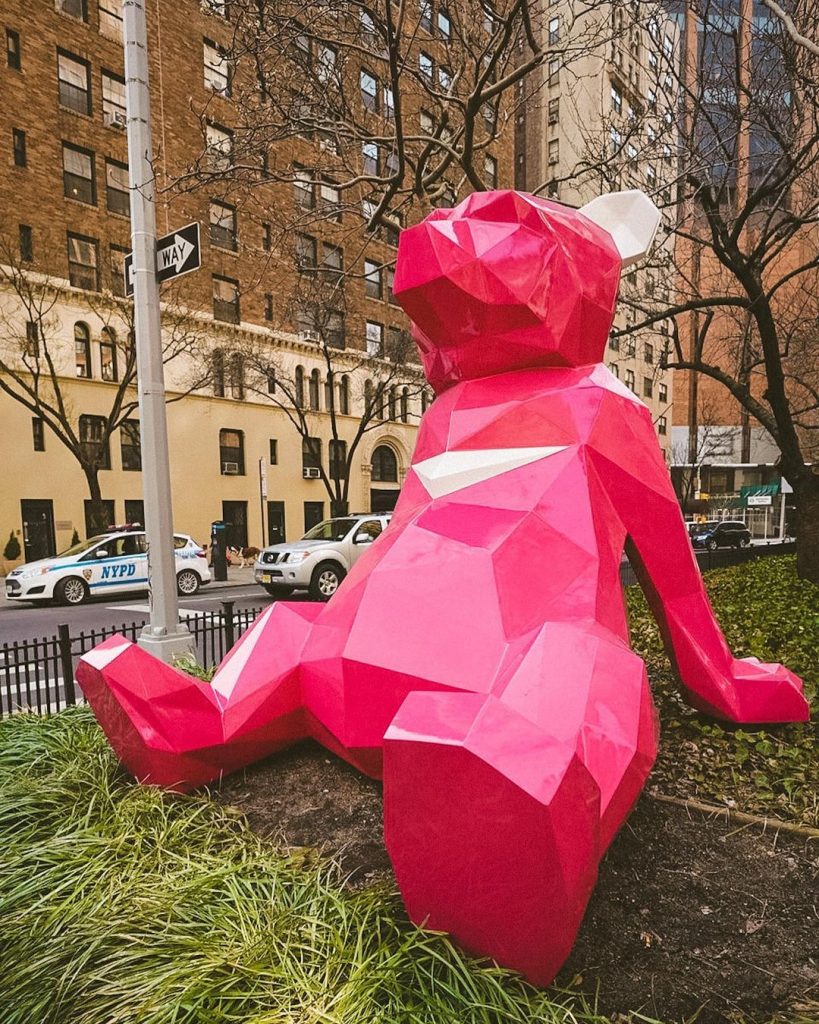 El oso Baloo, una de las obras favoritas de la muestra a cielo abierto en Nueva York de Idriss B. 