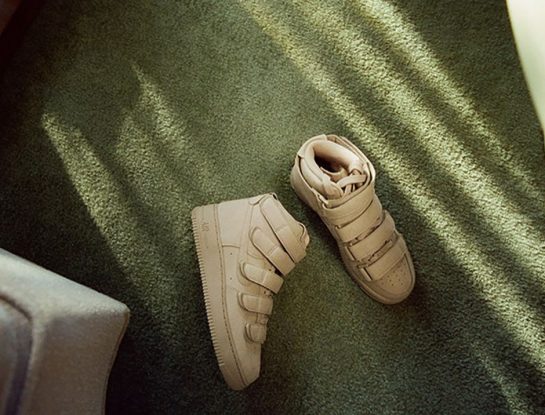 Billie Eilish y Nike presentaron las zapatillas sustentables Air Force 1 High "Mushroom"