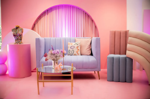 Muebles con formas curvas, texturas y en colores pastel, ítem de decoración 2022. 