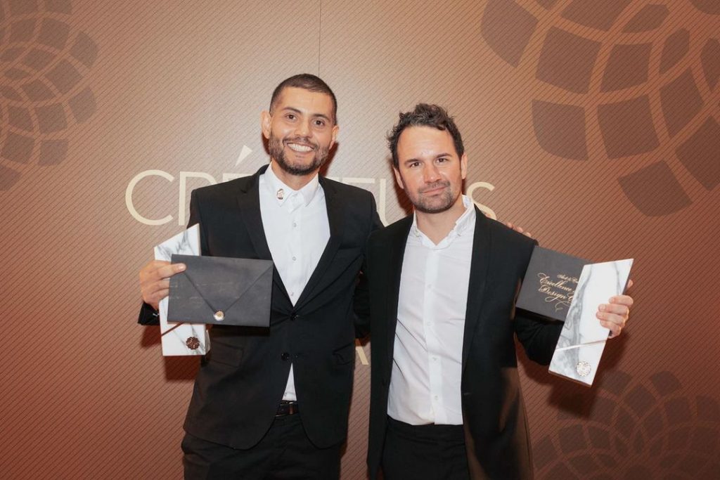 Cristian Mohaded ganador de los “Createurs Design Awards 2022” en París. Foto: Instagram. 
