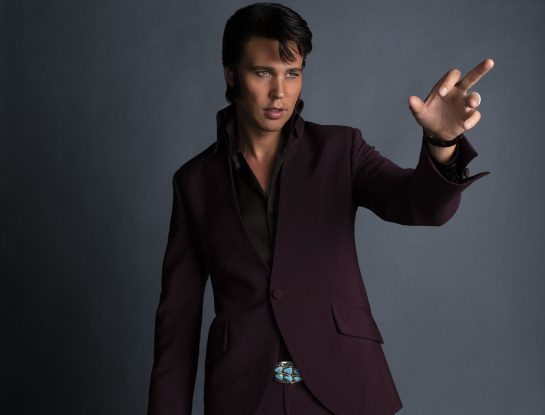 Elvis Presley se viste de moda en la nueva biografía del rey del rock