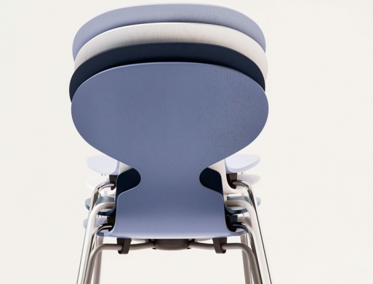 Tomá asiento… Y conocé 7 datos sobre la silla Hormiga, ícono del diseño