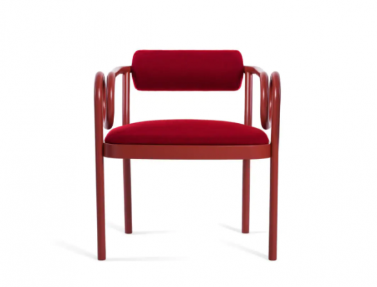 La diseñadora India Mahdavi reinventó la clásica silla Thonet