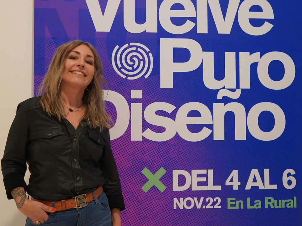  Adriana Torres, artista y diseñadora, del comité curador de feria Puro Diseño 2022. Foto: Camila Uset. 