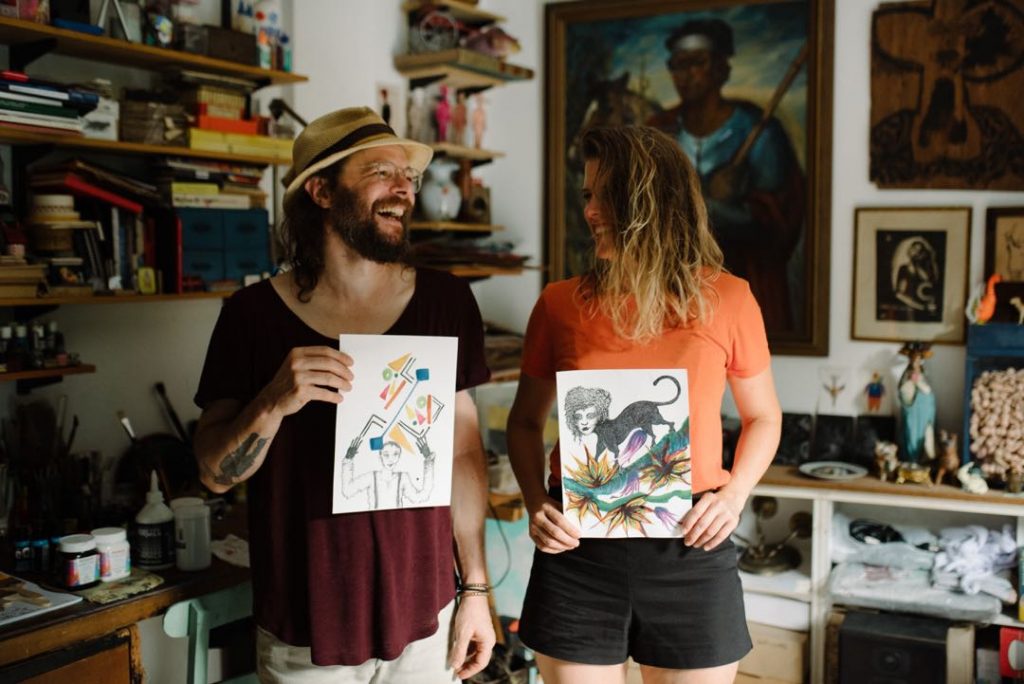 Sofía Bergallo y Alfonso Barbieri, felices juntos en su atelier en Munro. 
