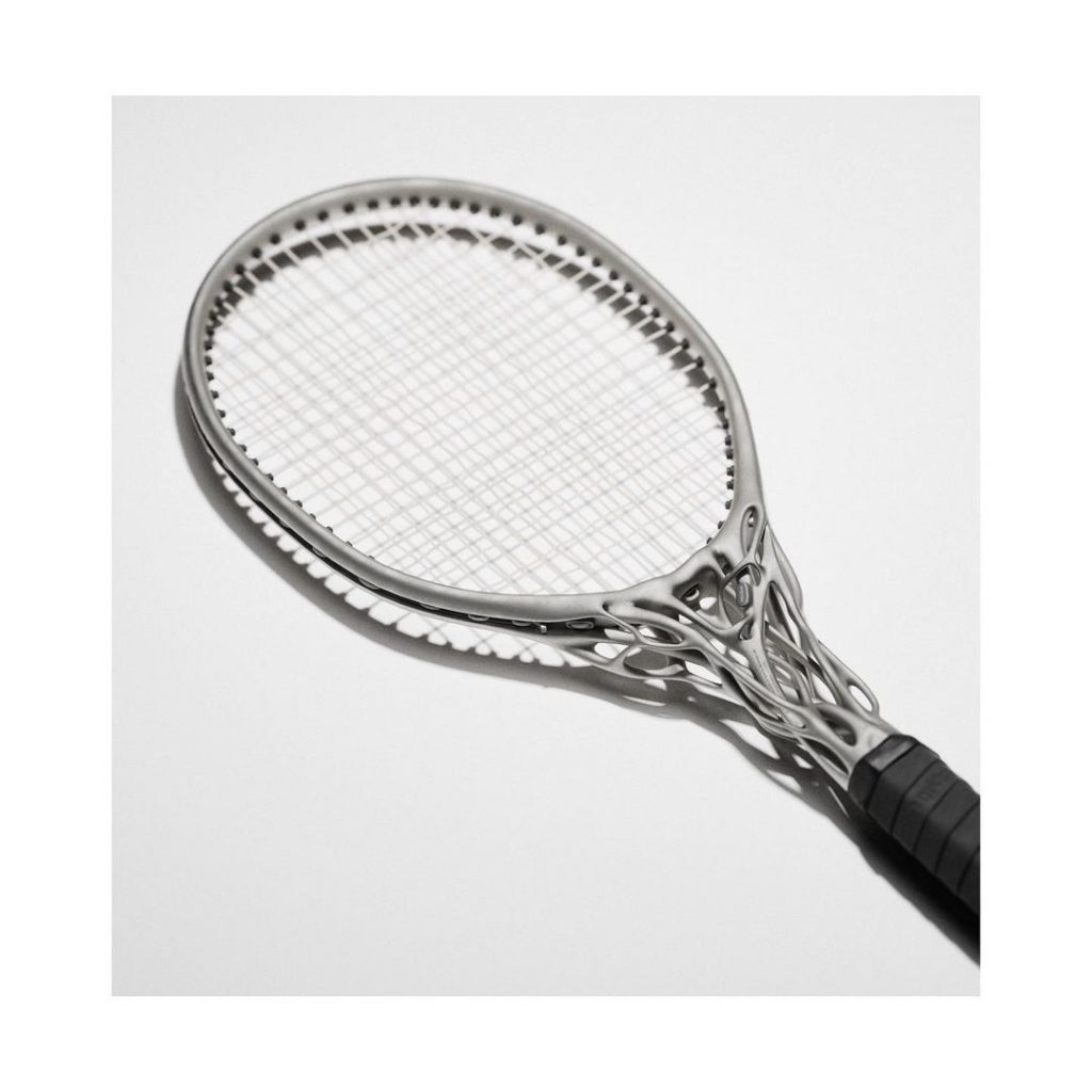La raqueta de tenis de diseño creada por All Design Lab. 
