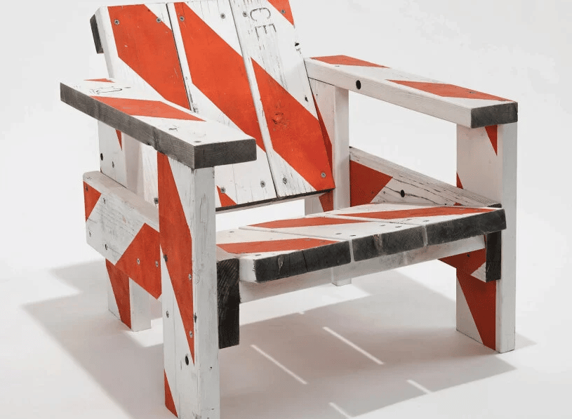 Los muebles de diseño de Tom Sachs se exhiben por primera vez en 20 años. 