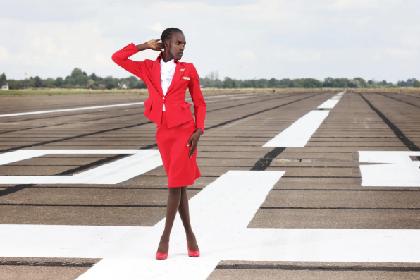 Los empleados de Virgin Atlantic pueden elegir el uniforme según su identidad de género.