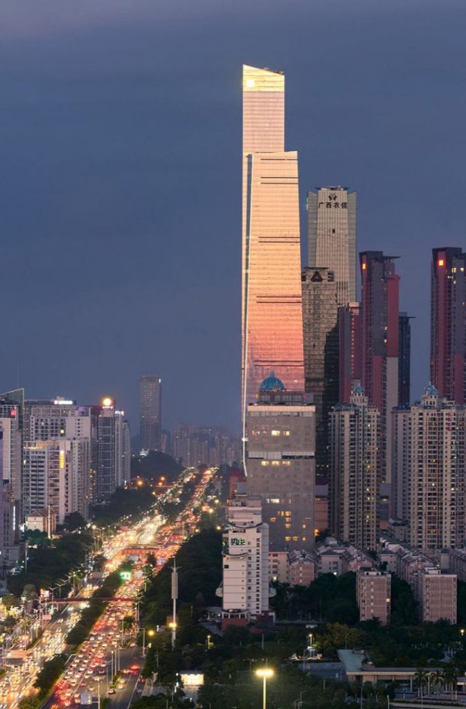 Guangxi China Resources Tower diseñado por Goettsch Partners.