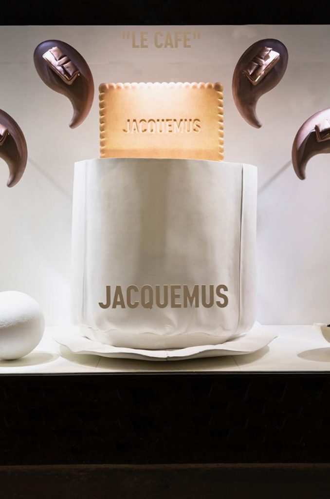 Jacquemus intervino las Galeries Lafayette. 