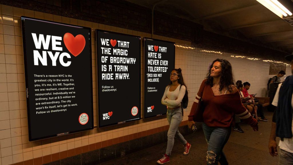 La nueva comunicación gráfica "We Love NYC" en el metro de Nueva York. 