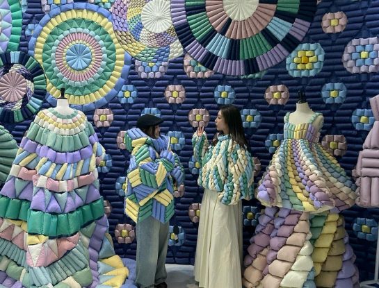 Christopher Raxxy consagra el diseño de moda “acolchada”