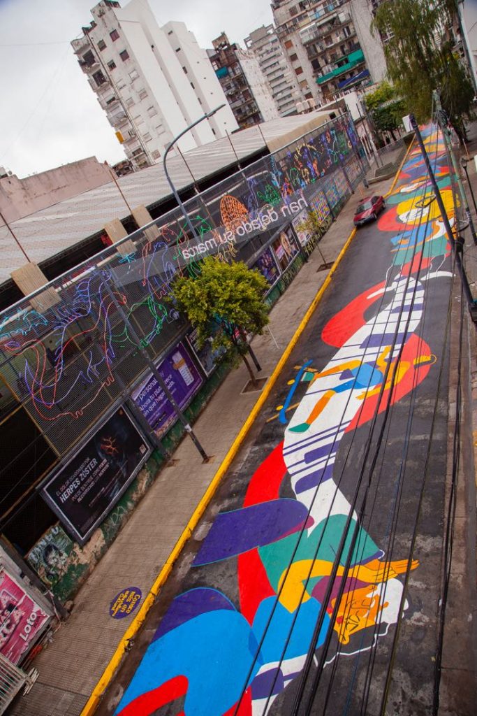 El Abasto de la Ciudad de Buenos Aires se transformó a través de murales a todo color.