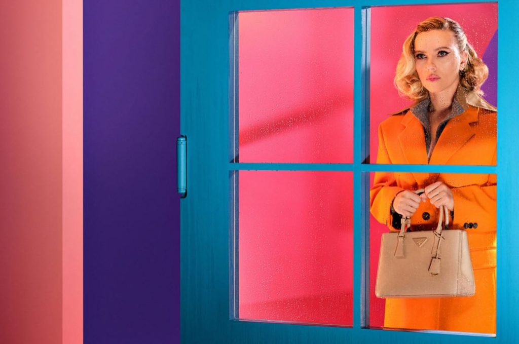 Scarlett Johansson protagoniza la nueva campaña de Prada Galleria.