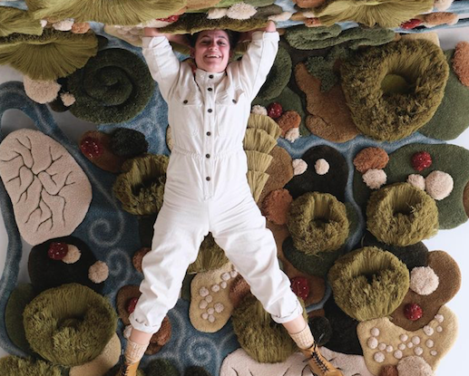 Retrato de Vanessa Barragâo, la artista textil portuguesa sensación mundial