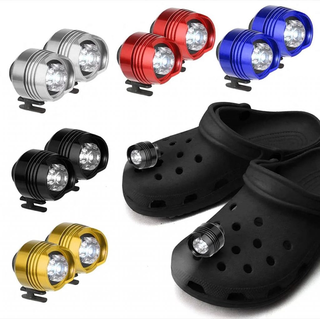 Crocs Lights incorpora un pequeño dispositivo de iluminación.