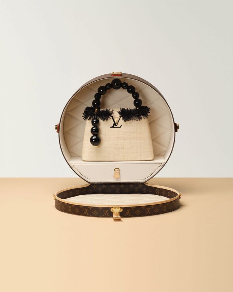 Louis Vuitton presenta su modelo de cartera “Artycapucines” 2023. 