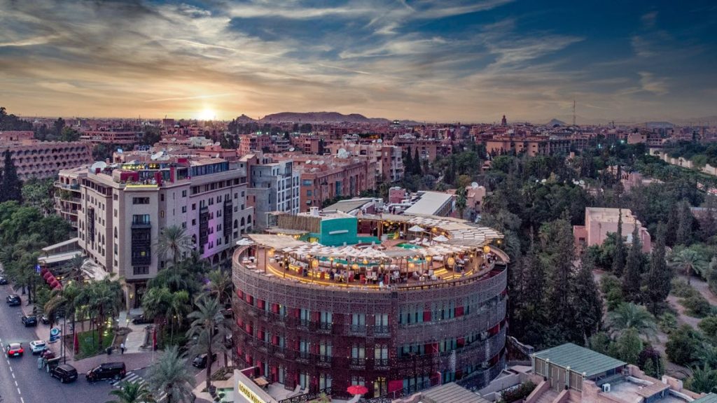 Hotel Nobu Marrakech tiene planta circular y visión 360º. 