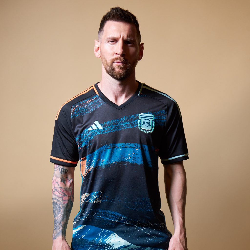 Messi en la campaña de adidas para la Copa Mundial Femenina. 