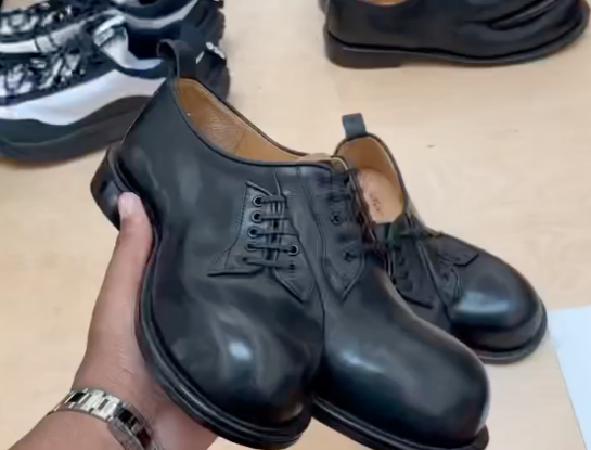 Los zapatos “surrealistas” de Comme des Garçons cambian el rumbo del calzado 2023