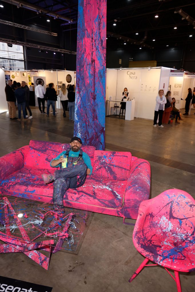 El "living de arte" de Alfredo Segatori en feria Puro Diseño. 