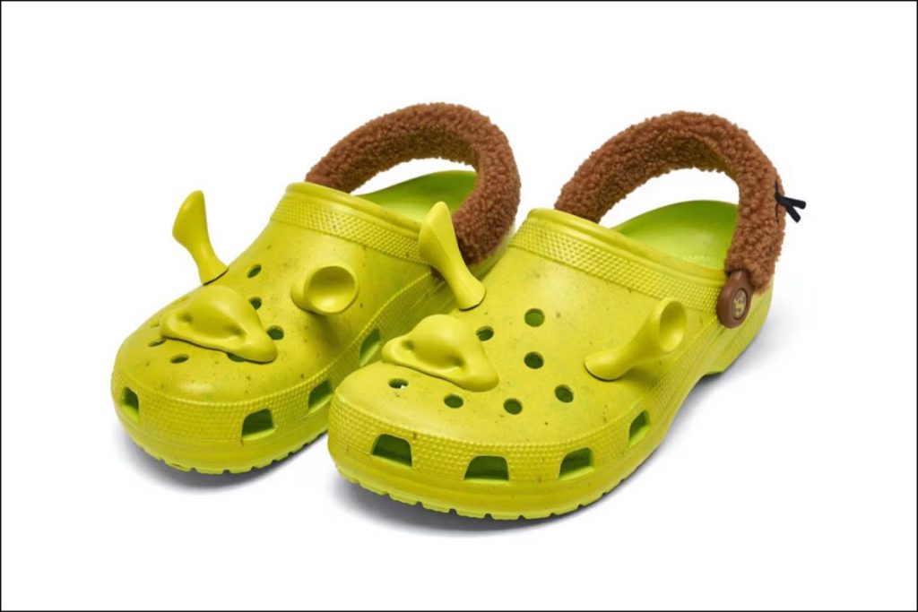 Crocs se inspiró Shrek... ¡y este es el calzado para pasear por el pantano!