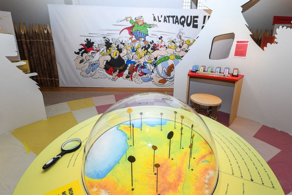 Juegos y trivias de la exposición “La Economía según Astérix” en París. 