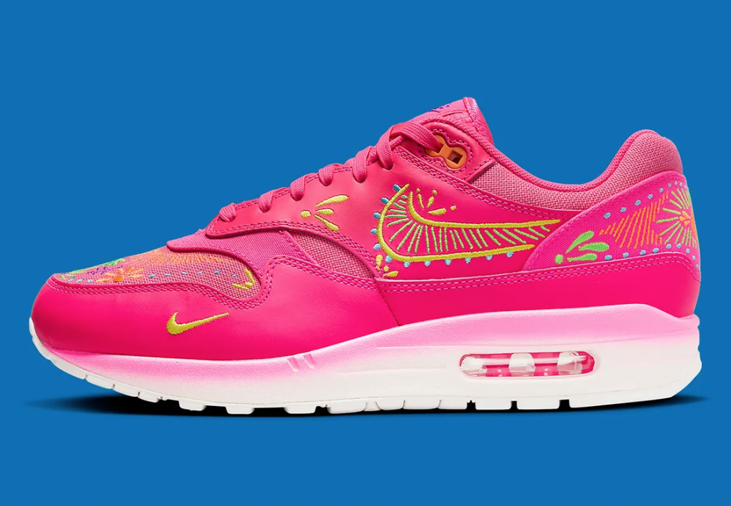 Los colores vibrantes definen la estética de las zapatillas Air Max 1 Hyper Pink "Familia". 