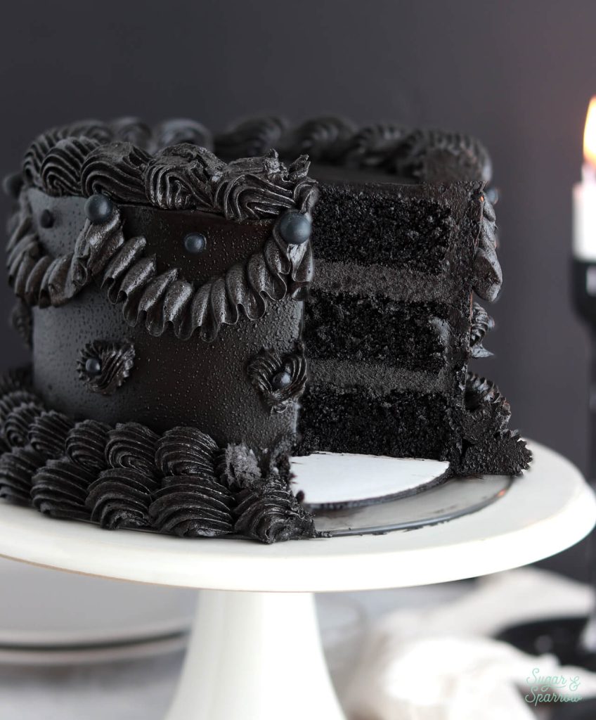 La torta “terciopelo negro” viral en redes sociales. 
