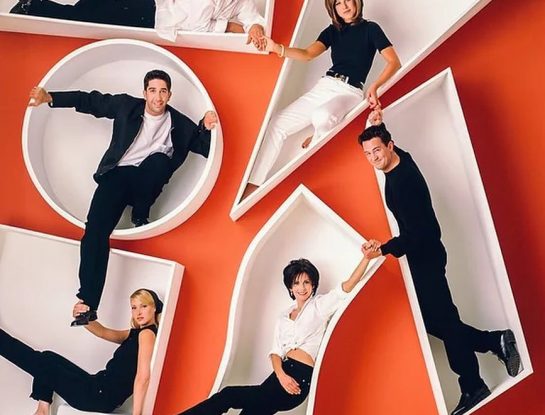 La historia secreta de la foto de “Friends” con más (puro) diseño