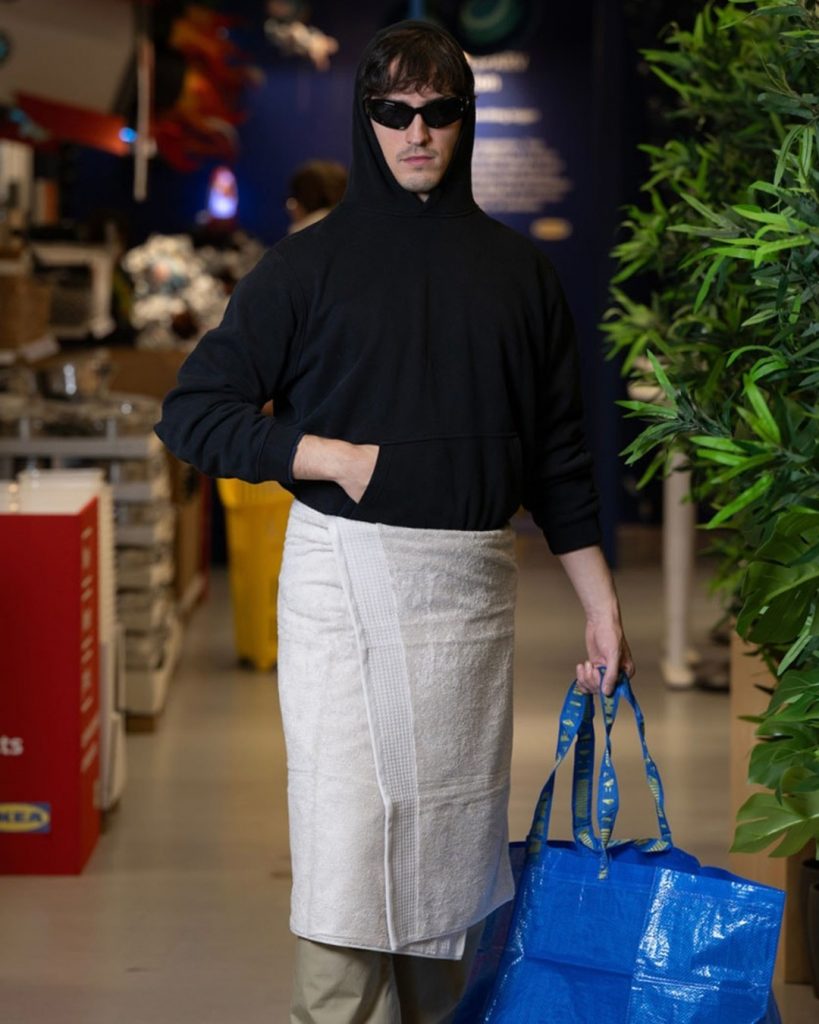 IKEA tiene su propia falda toalla, ¿y qué?. 