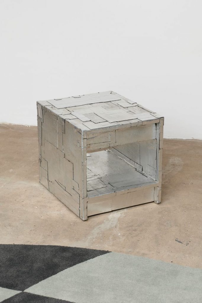 Santiago Taccetti en "Mueble Escultura Vol.2". "Mueble Escultura Vol.2". 