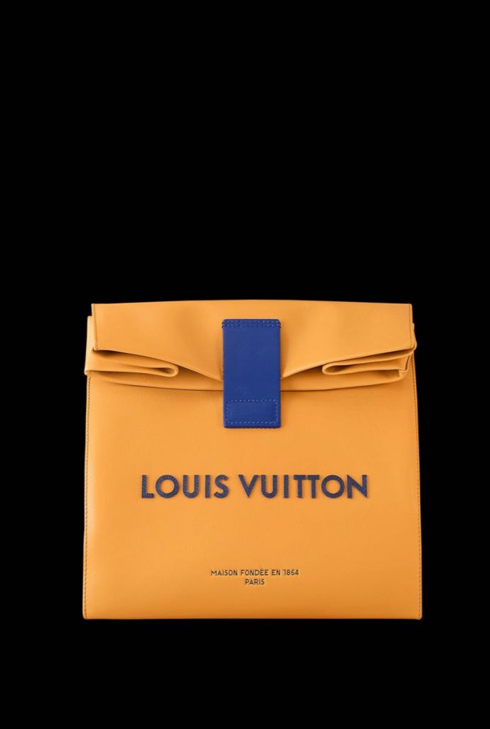 Imposible que no hayas visto en las redes sociales la imagen de la “sandwich bag” de Louis Vuitton. 