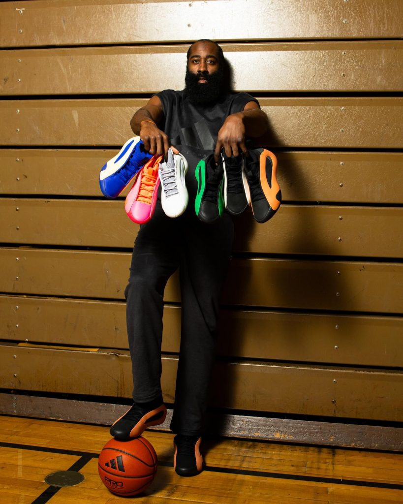 El basquetbolista estrella de Los Angeles Clippers que inspiró las Harde adidas Vol.8. 